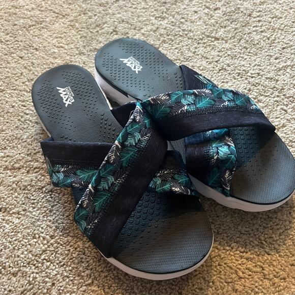 Skechers Goga Max On The Go Slide On Sandals Size 11 - Picture 12 of 12